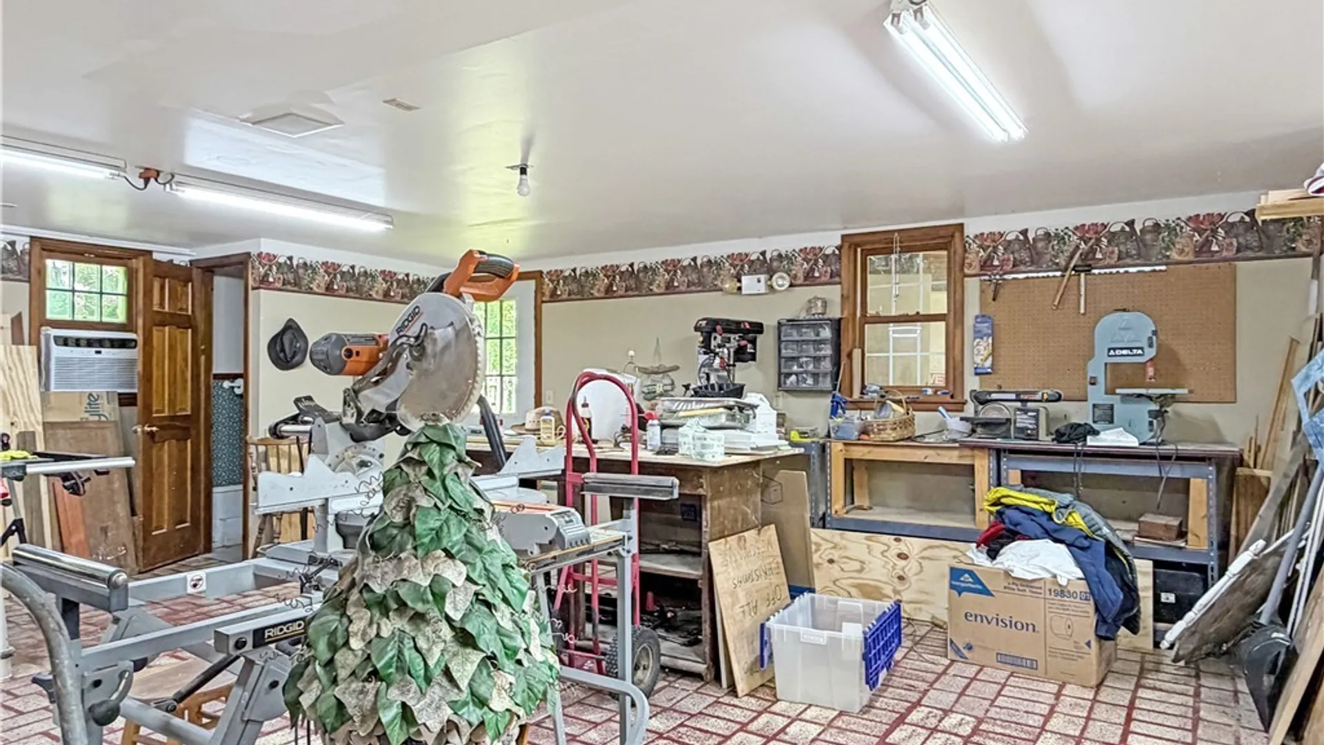 Property at 33 S Academy Street, Middlebury, NY 14591 42