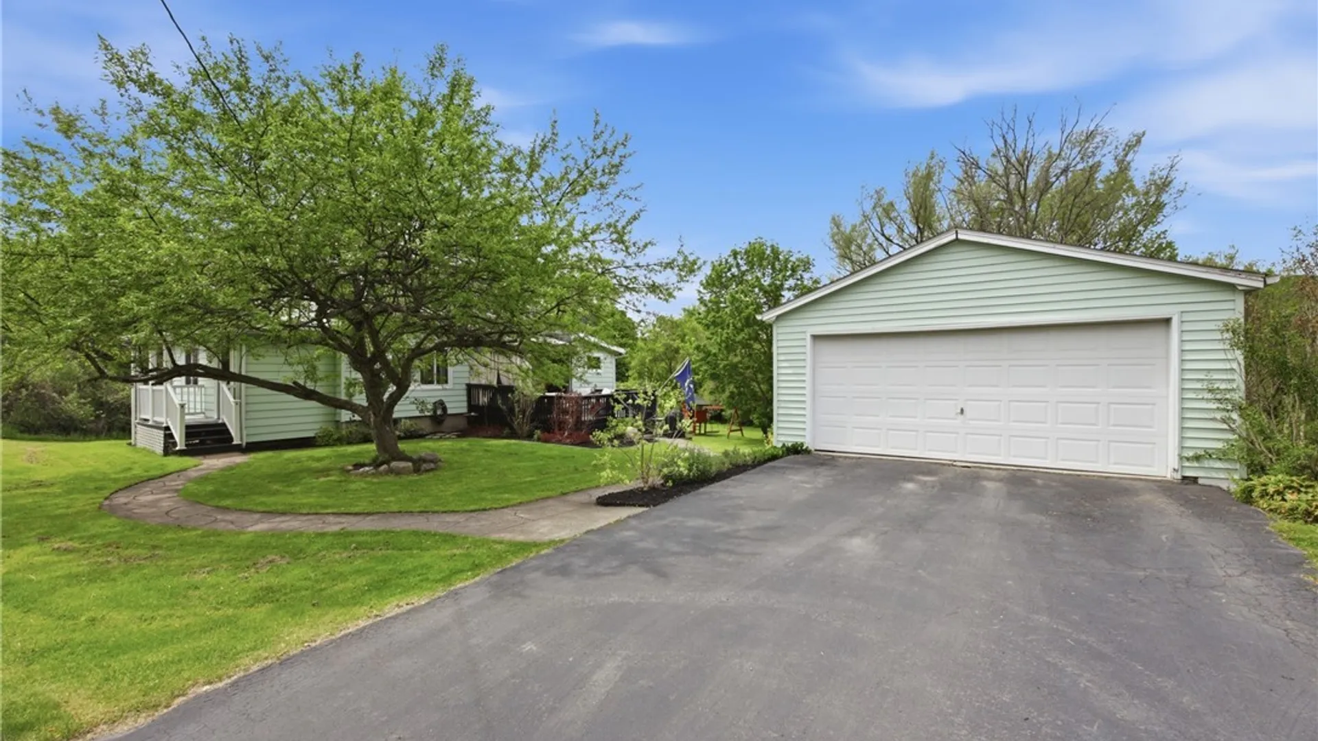 Property at 873 Grover Road, Aurora, NY 14052 5