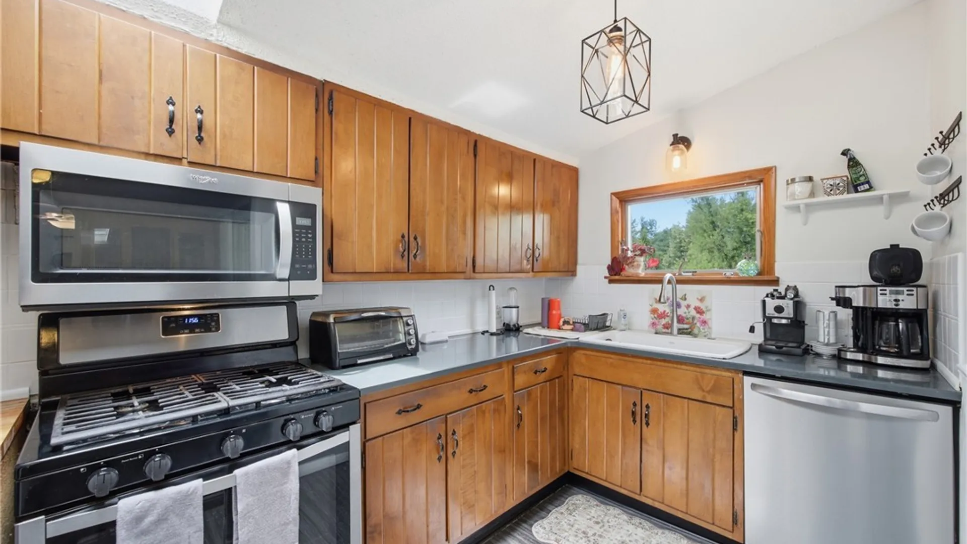 Property at 873 Grover Road, Aurora, NY 14052 17