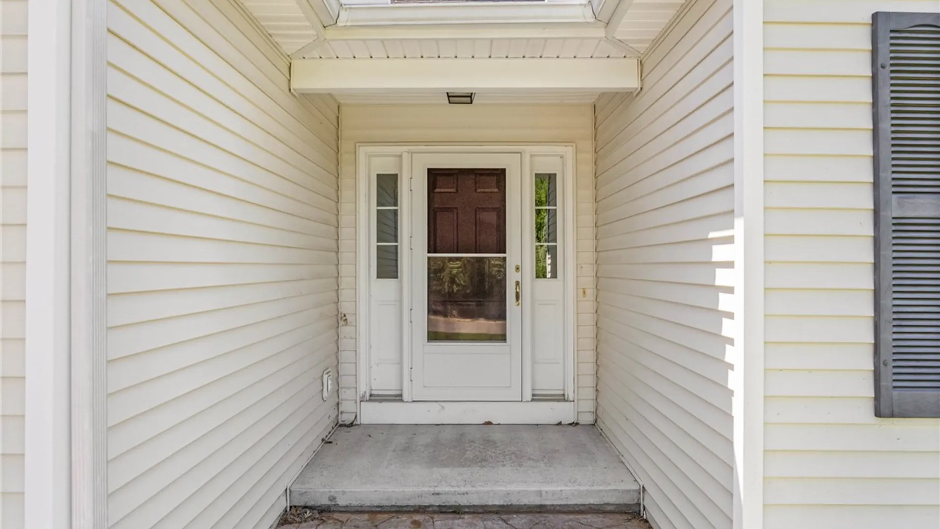 Property at 2062 Johnny Lane, Walworth, NY 14568 4