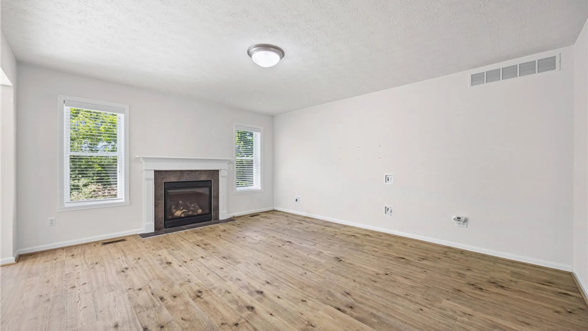 Property at 2062 Johnny Lane, Walworth, NY 14568 7