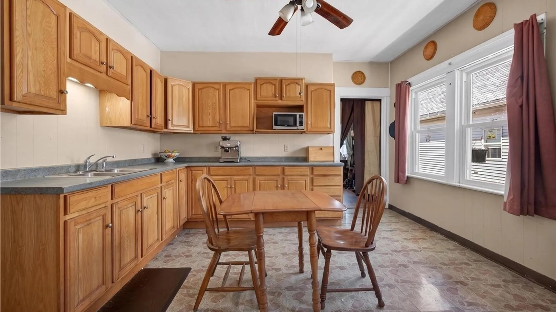 Property at 19 Ryan Street, Buffalo, NY 14210 27