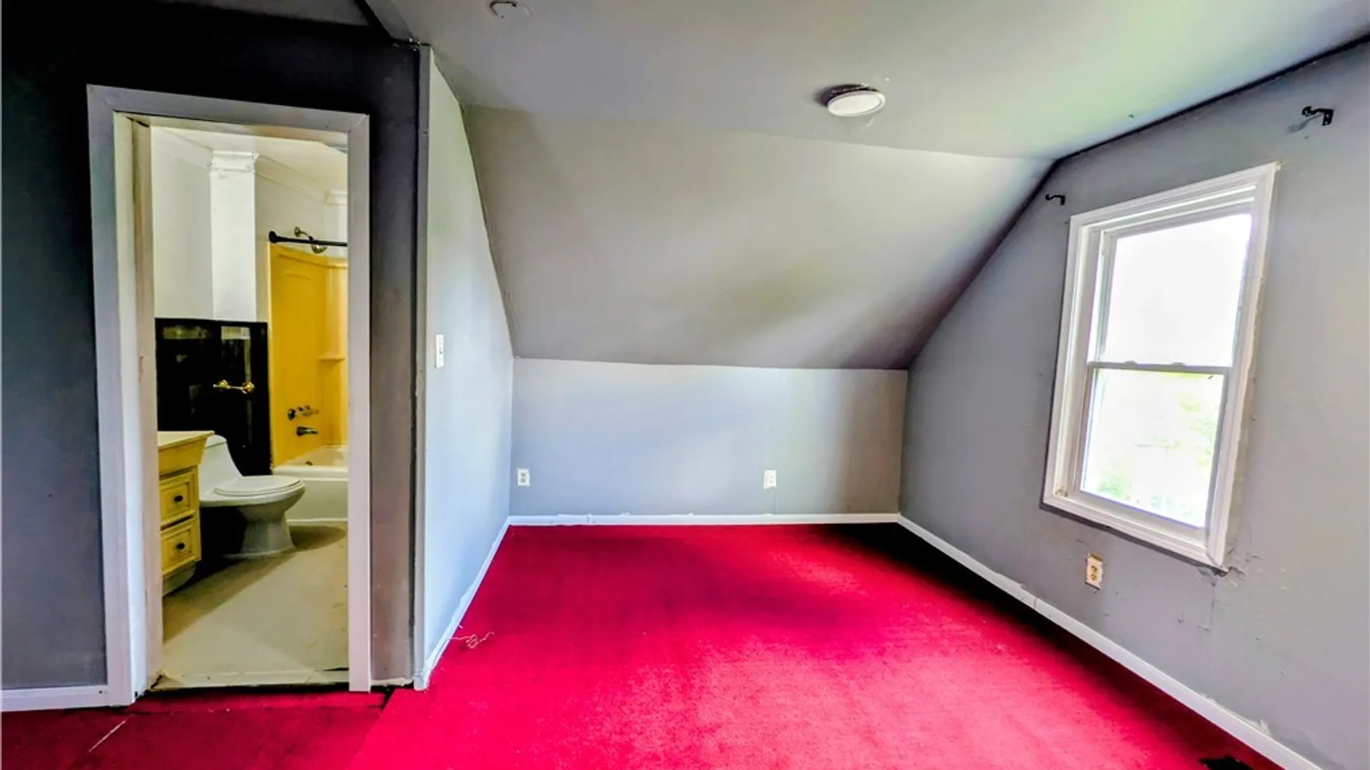 Property at 1926 Welch Avenue, Niagara Falls, NY 14303 8