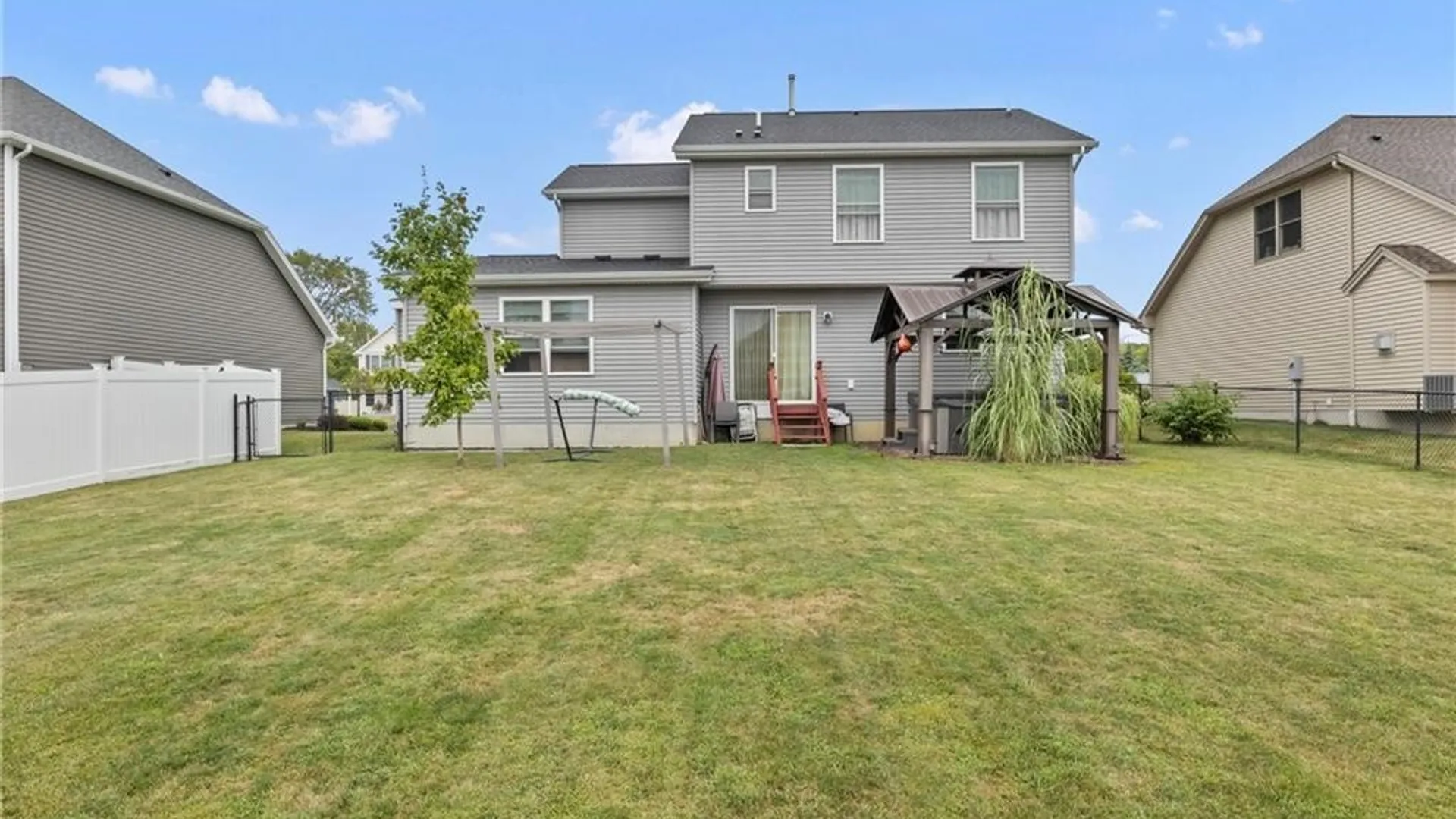 Property at 2396 Hobblebush Lane, Hamburg, NY 14085 24