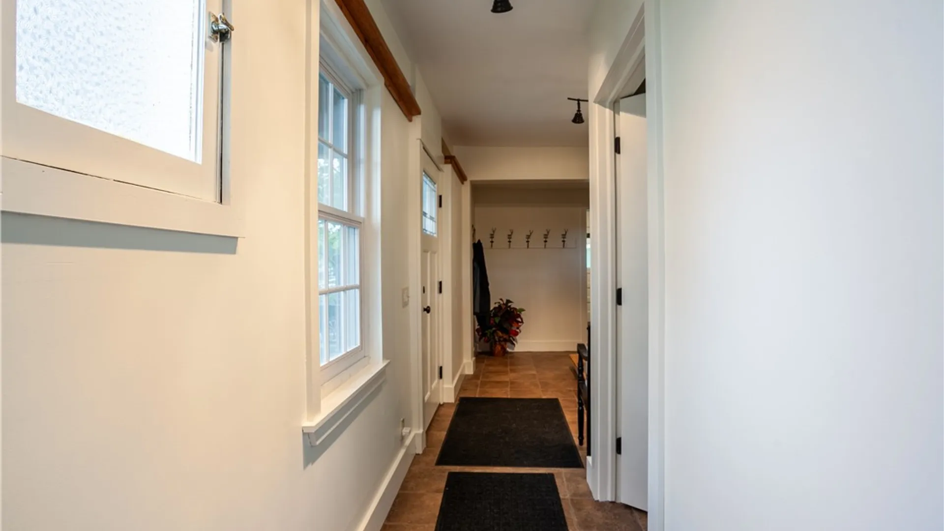 Property at 590 Titus Avenue, Irondequoit, NY 14617 15