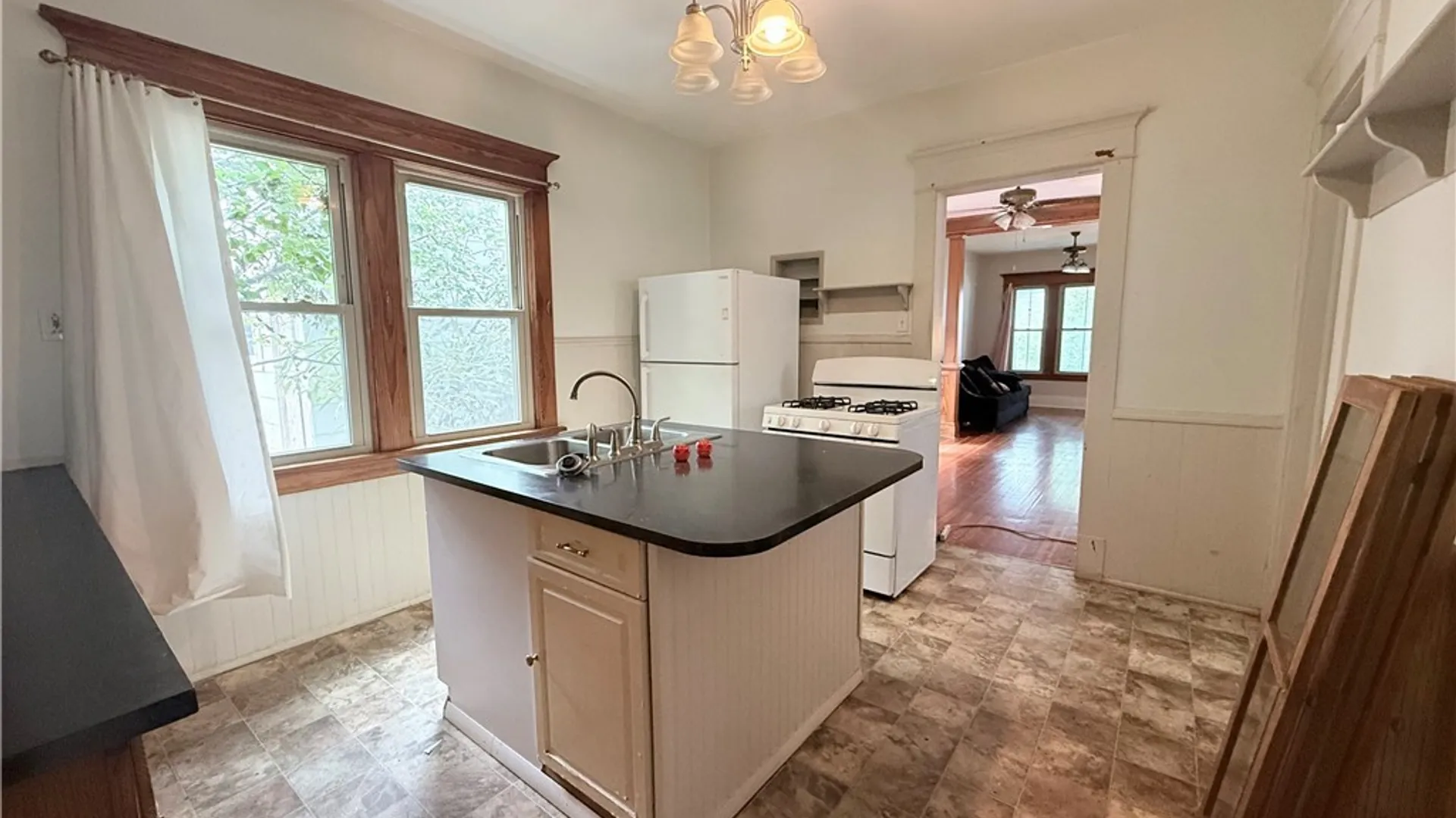 Property at 467 East Street, Buffalo, NY 14207 7
