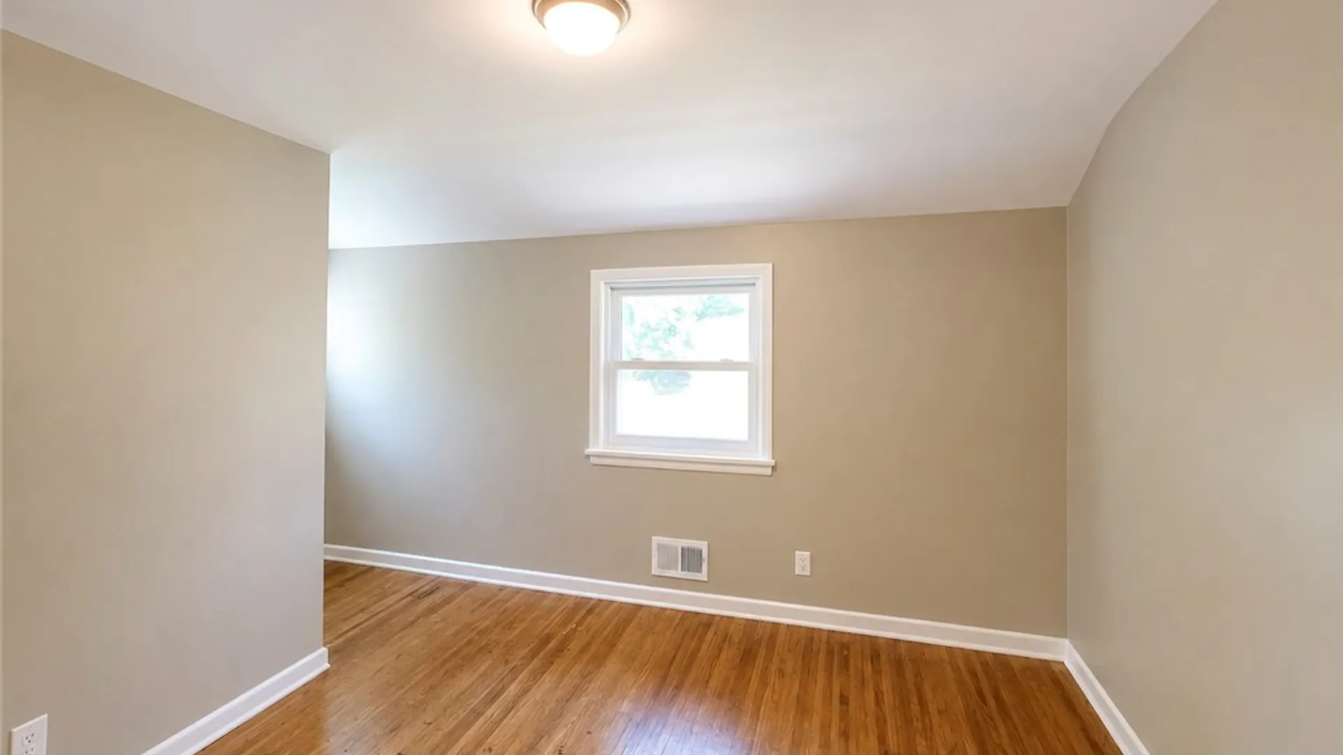 Property at 10 Blossom Circle, Brighton, NY 14610 19