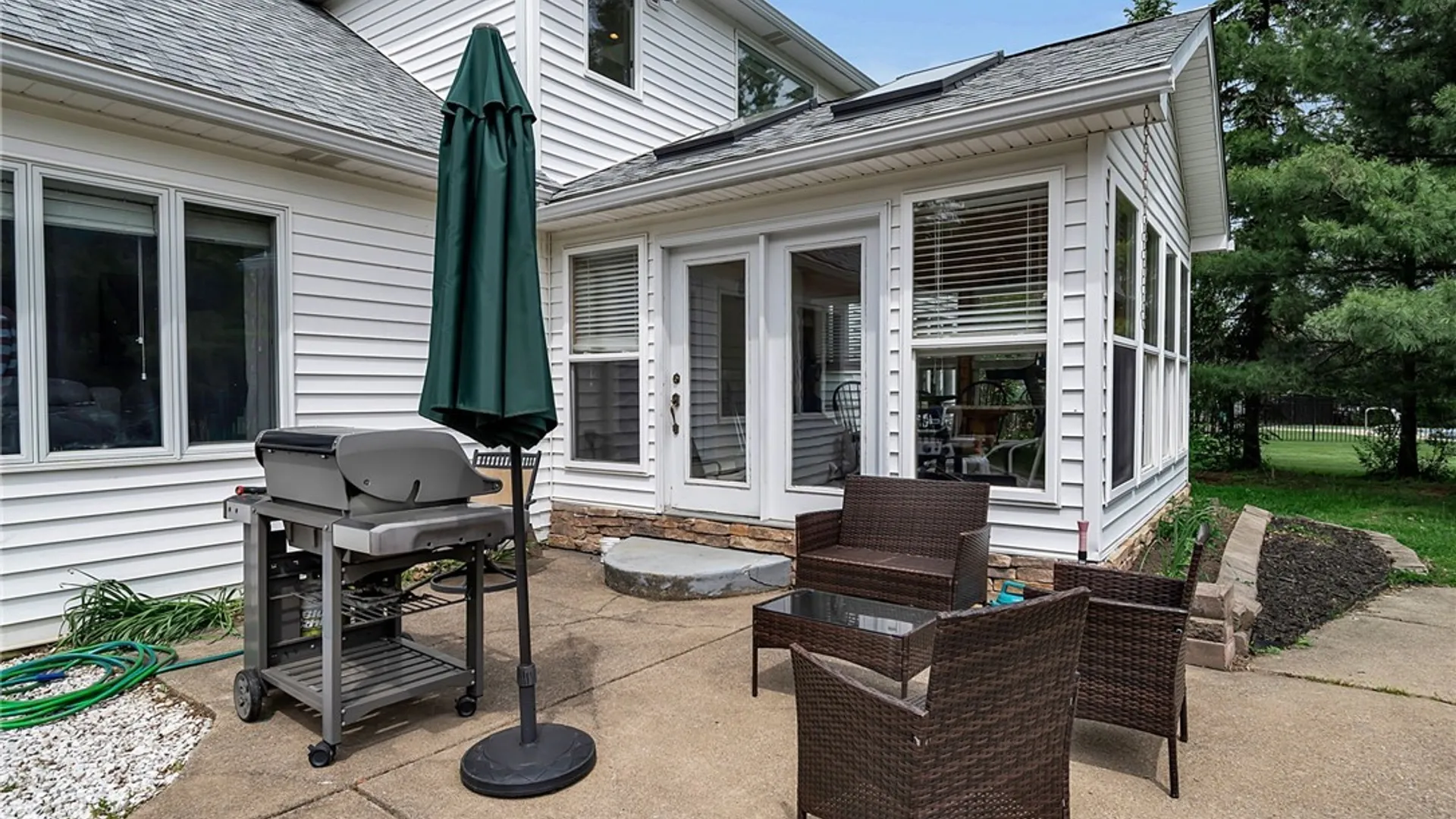 Property at 19 Braunview Way, Orchard Park, NY 14127 41