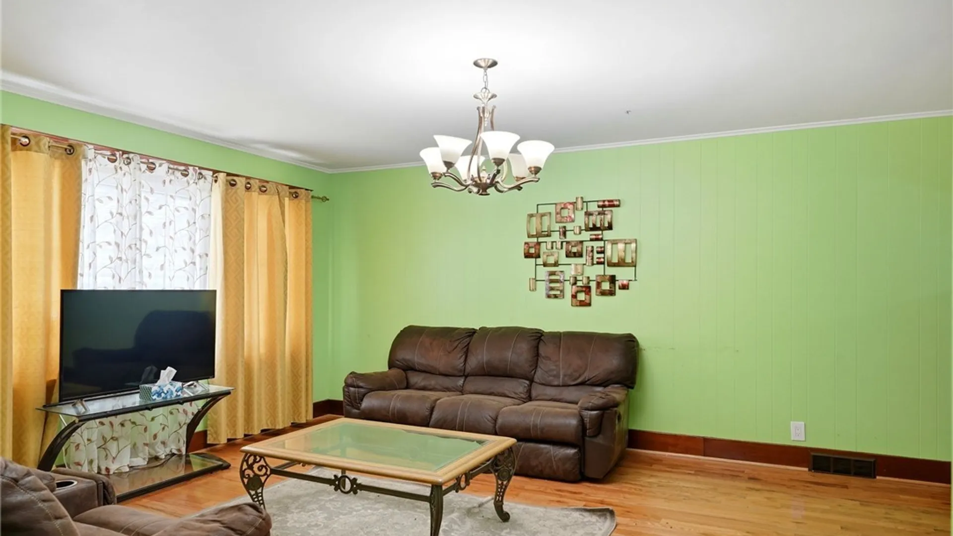 Property at 434 Highgate Avenue, Buffalo, NY 14215 6