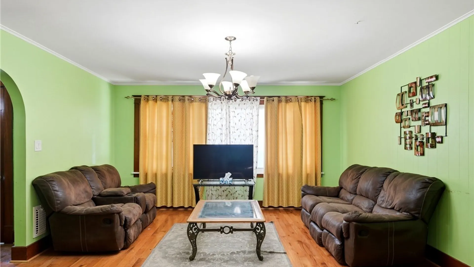 Property at 434 Highgate Avenue, Buffalo, NY 14215 7