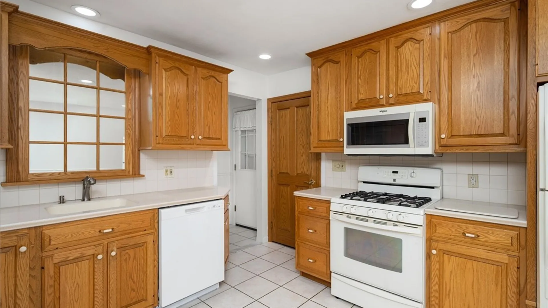 Property at 8 Perimeter Road, Whitestown, NY 13492 9
