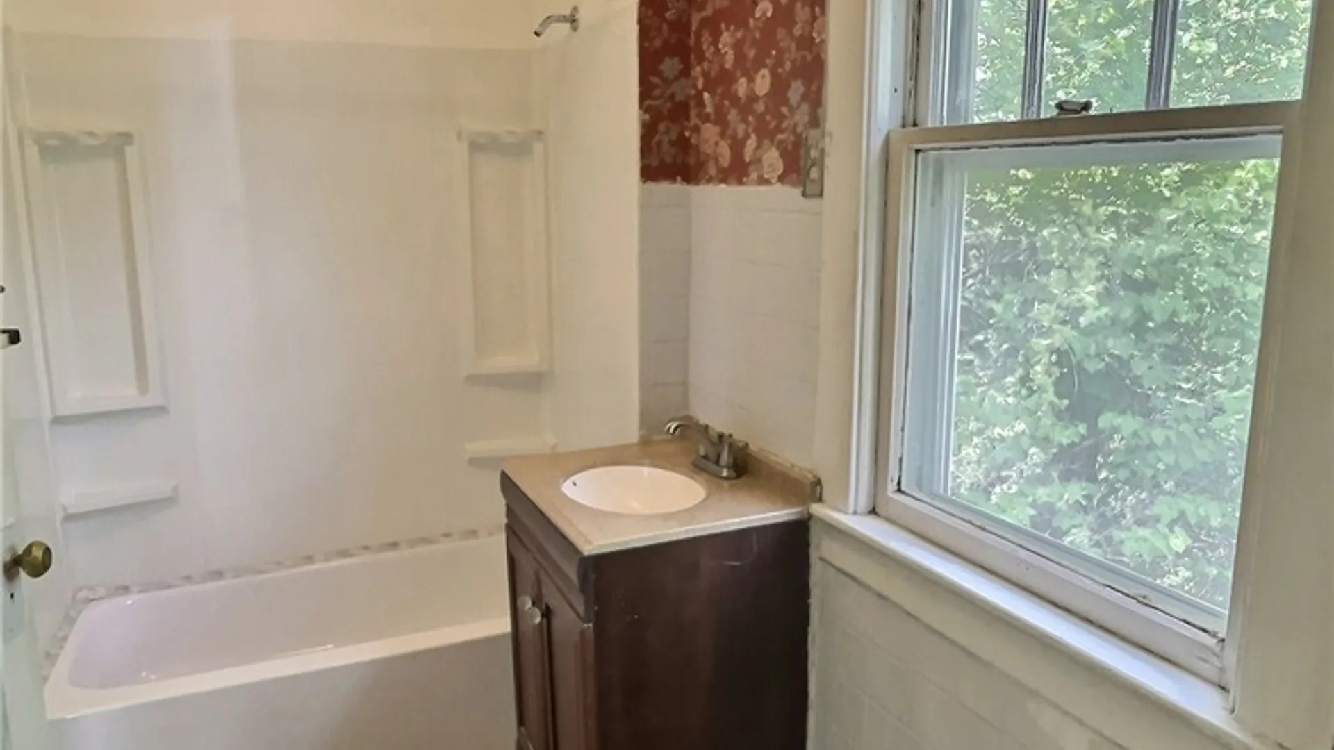 Property at 210 Grant Avenue, Syracuse, NY 13207 28
