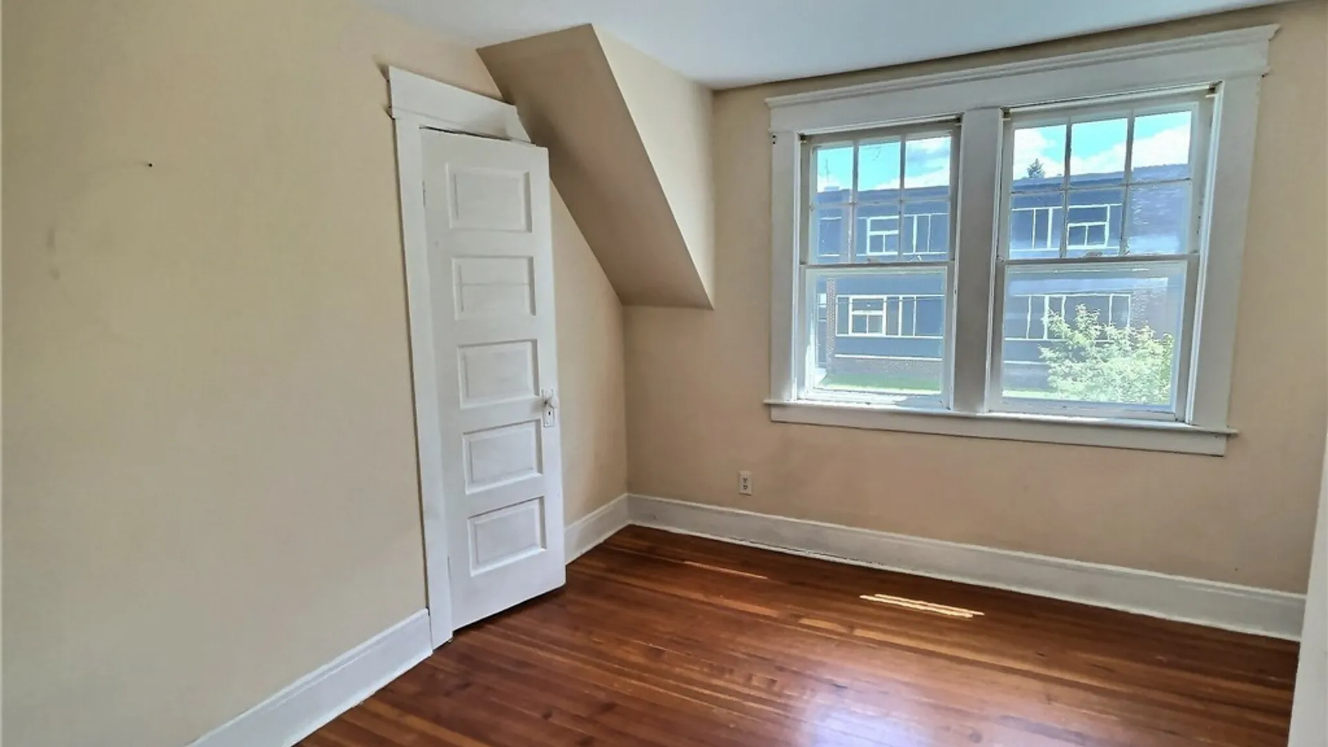 Property at 210 Grant Avenue, Syracuse, NY 13207 33