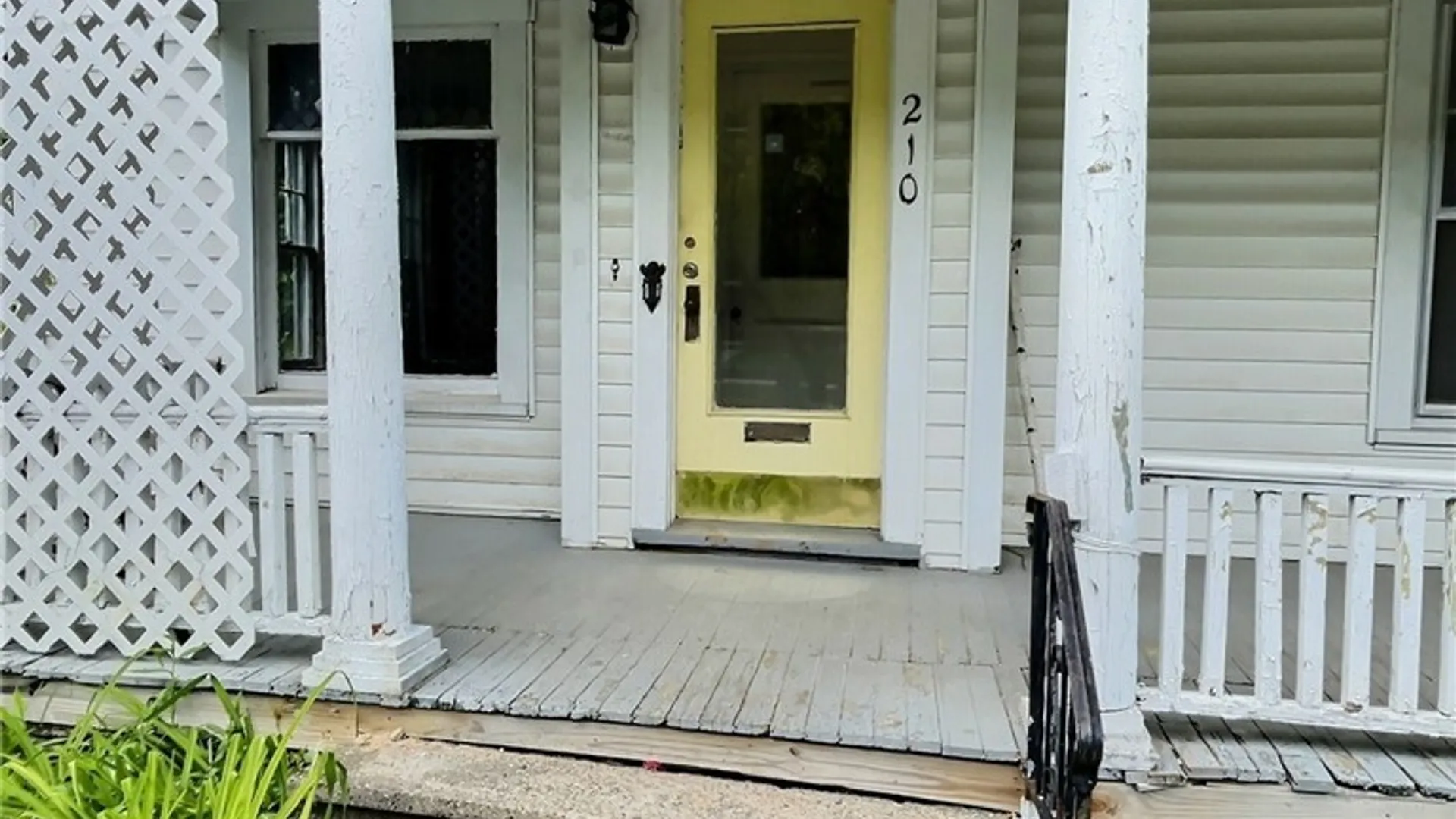 Property at 210 Grant Avenue, Syracuse, NY 13207 4