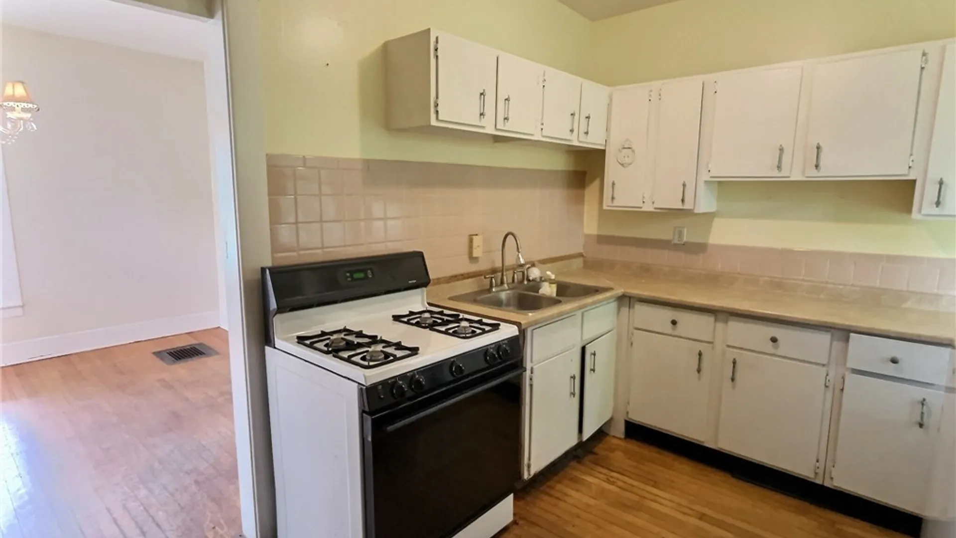 Property at 210 Grant Avenue, Syracuse, NY 13207 16