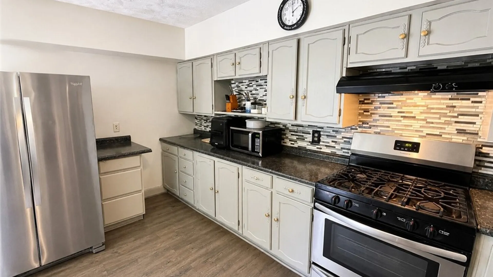 Property at 14 Center Street, Manchester, NY 14504 12