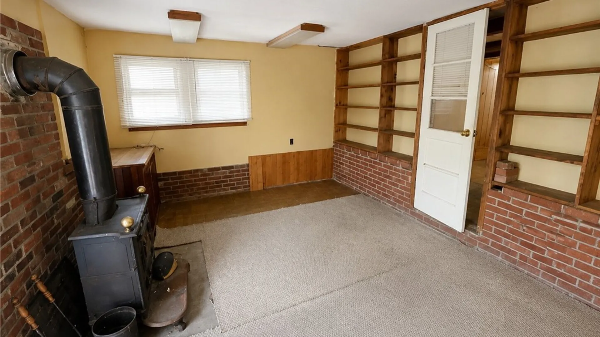 Property at 14 Center Street, Manchester, NY 14504 31