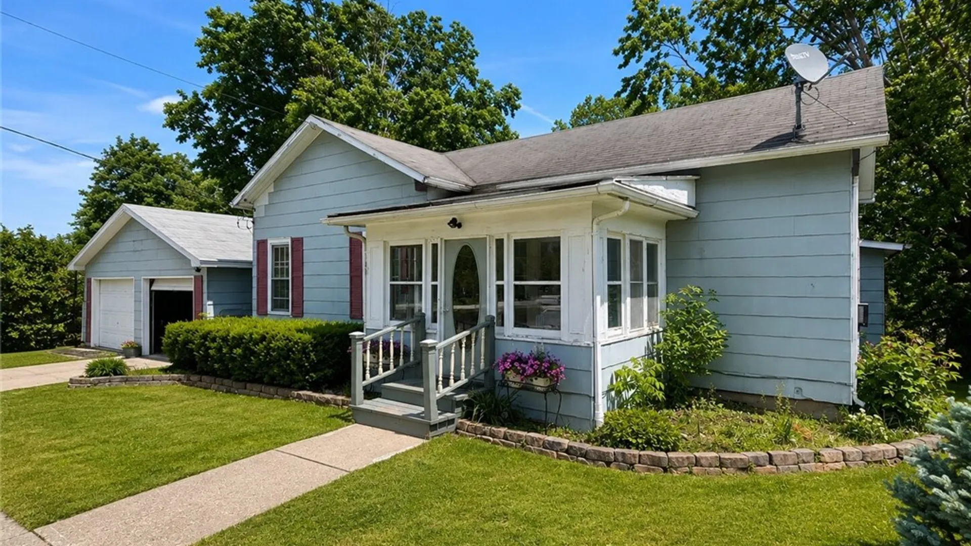 Property at 14 Center Street, Manchester, NY 14504 32
