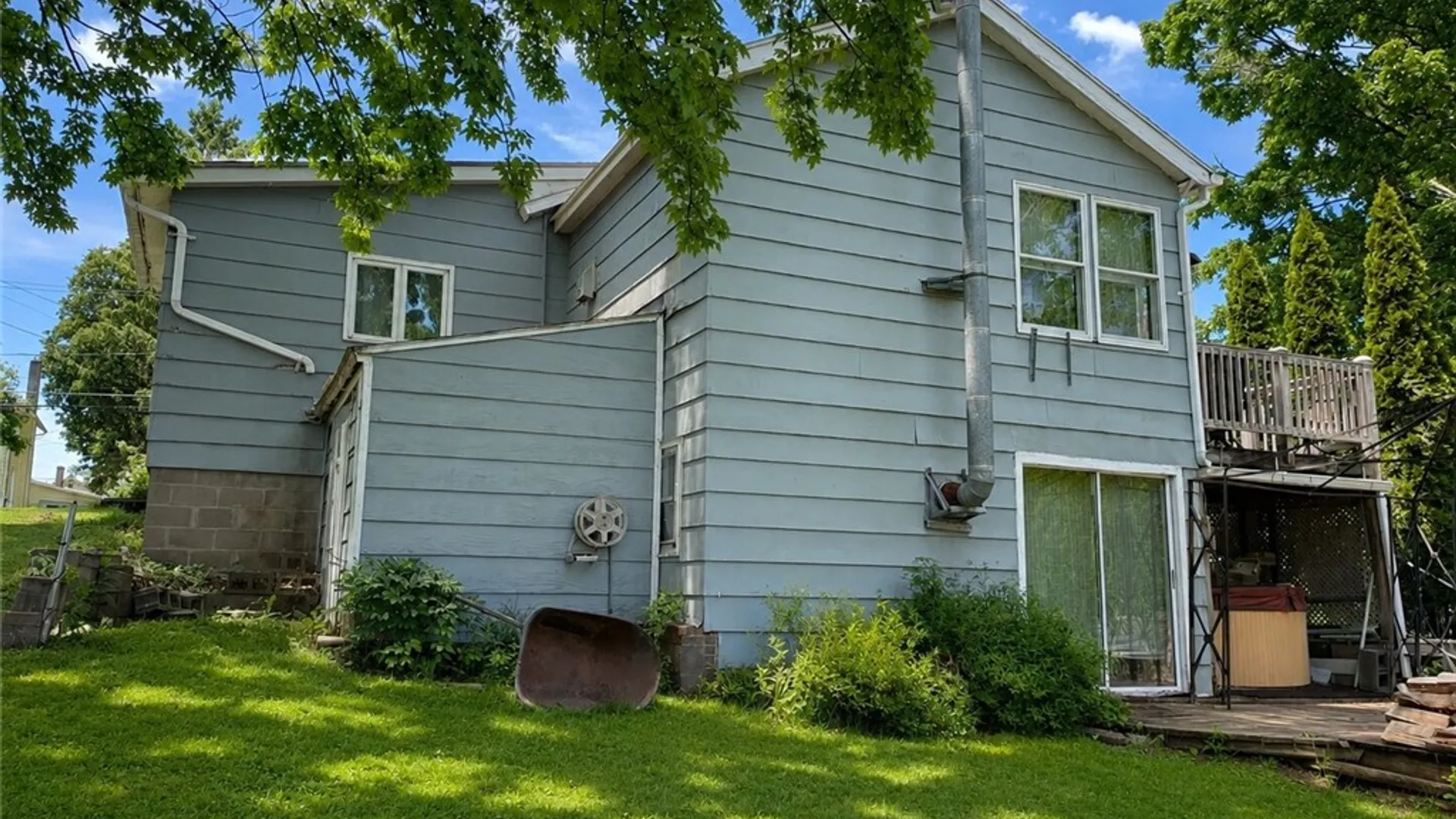 Property at 14 Center Street, Manchester, NY 14504 34