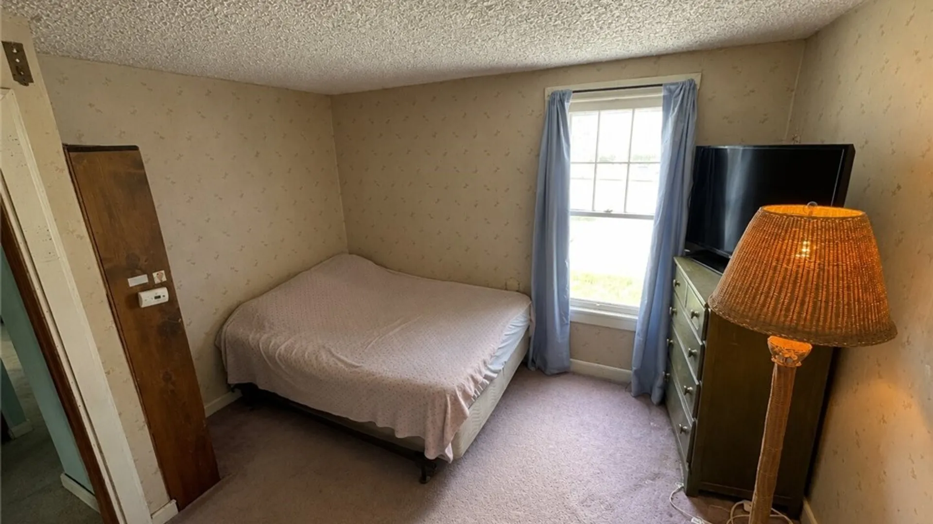 Property at 14 Center Street, Manchester, NY 14504 22