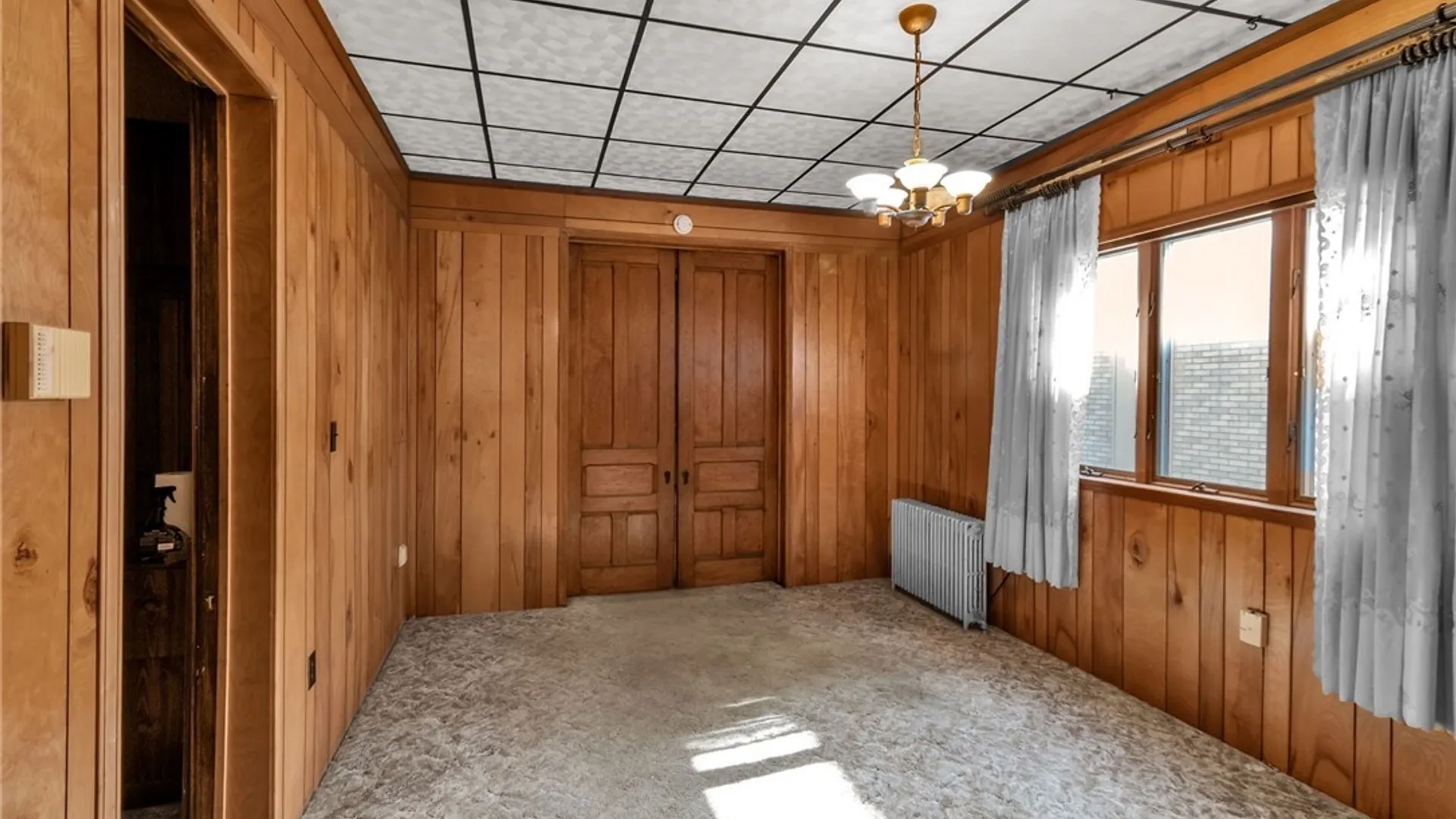 Property at 553 S Park Avenue, Buffalo, NY 14204 11