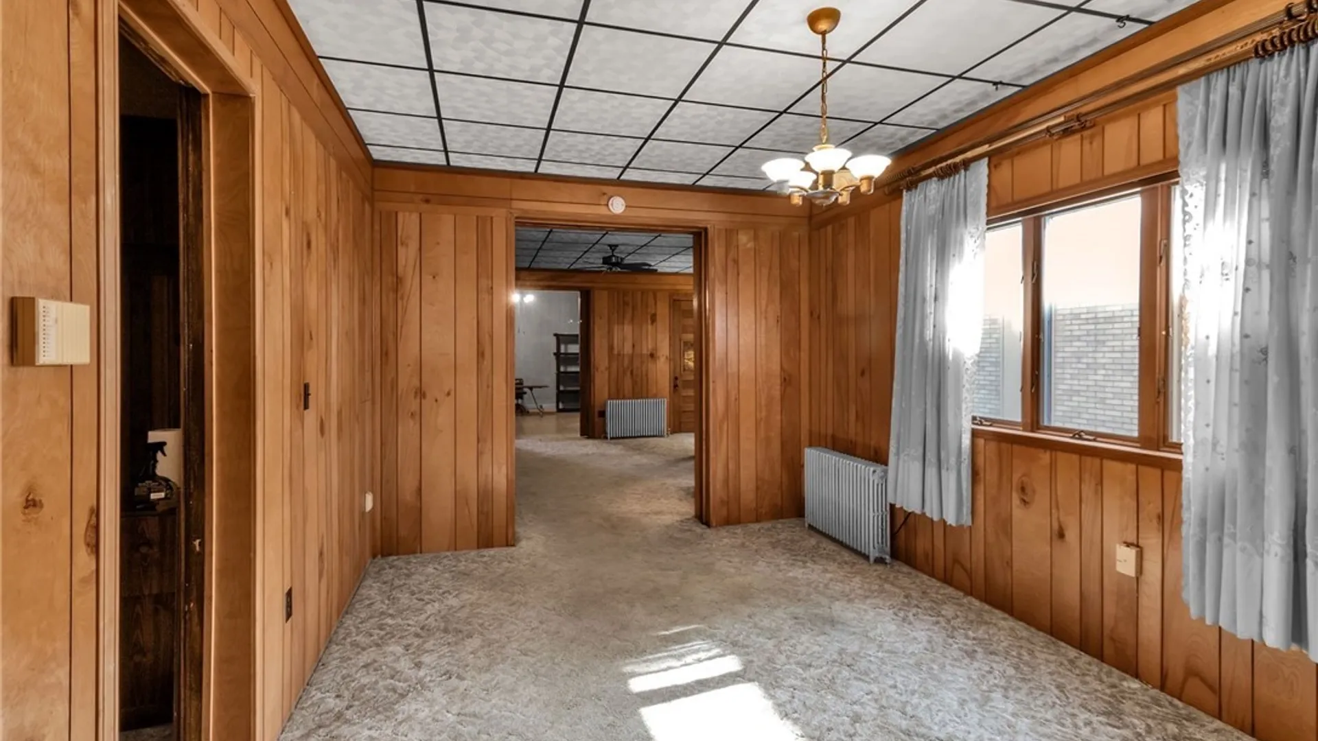 Property at 553 S Park Avenue, Buffalo, NY 14204 12