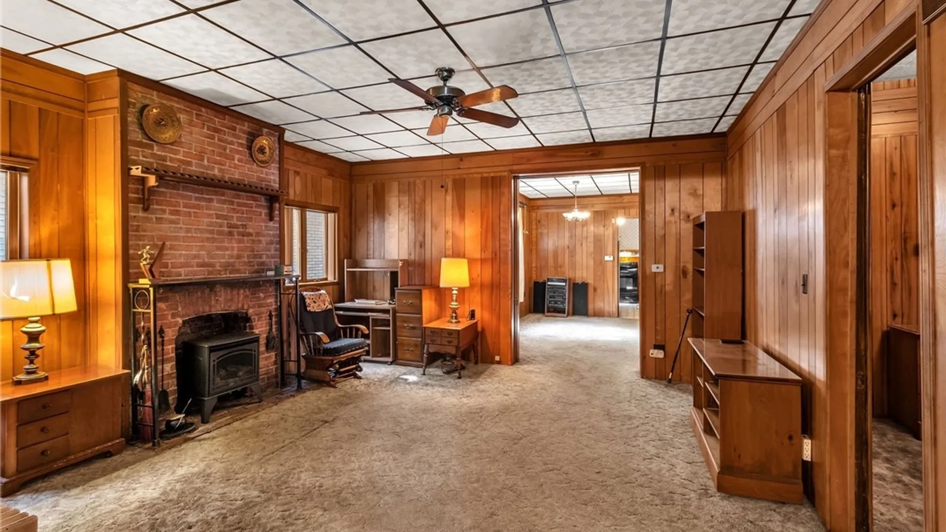 Property at 553 S Park Avenue, Buffalo, NY 14204 14