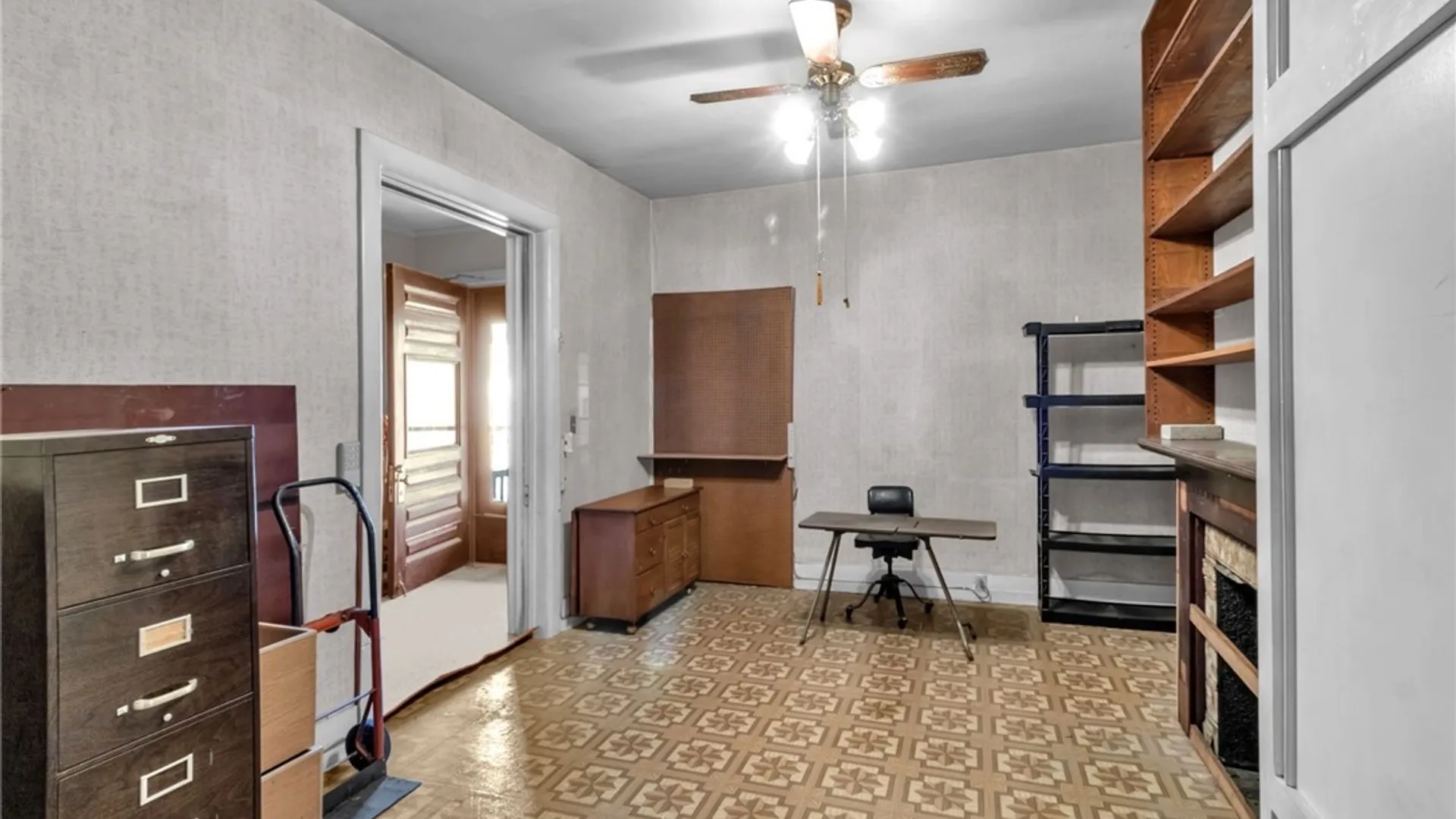 Property at 553 S Park Avenue, Buffalo, NY 14204 17