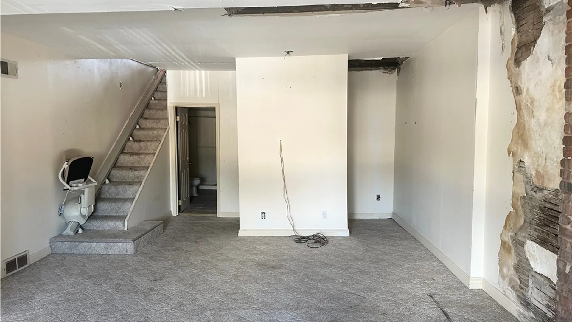 Property at 1677 Main Street, Buffalo, NY 14209 3