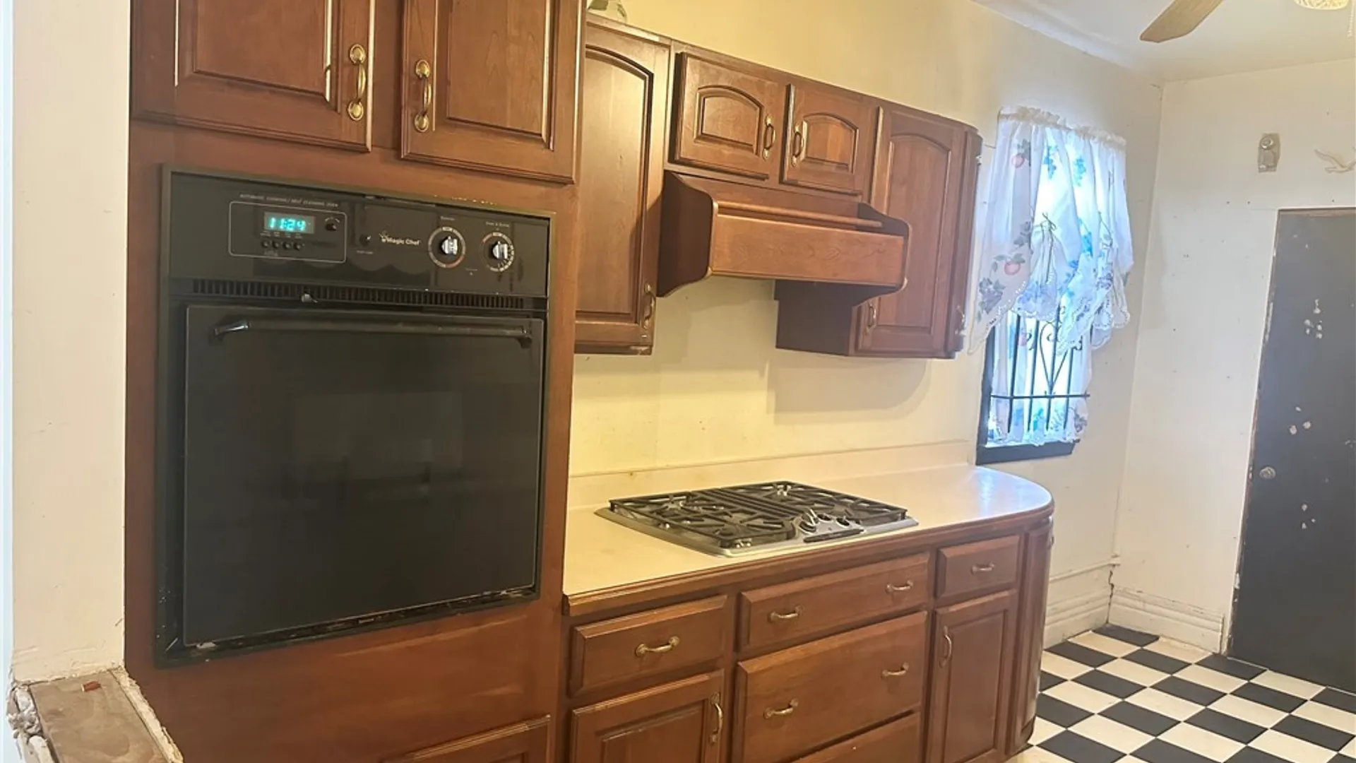Property at 1677 Main Street, Buffalo, NY 14209 12