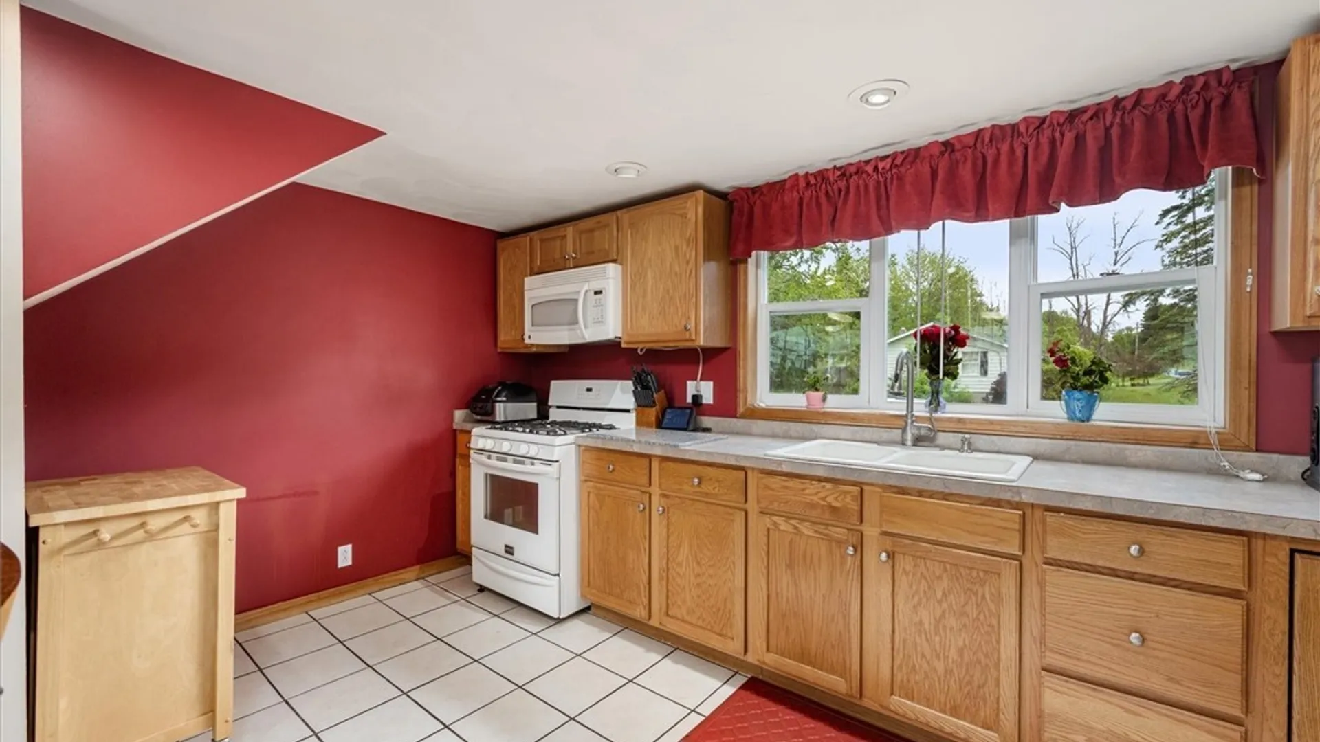 Property at 123 Seneca Avenue, Vernon, NY 13421 16