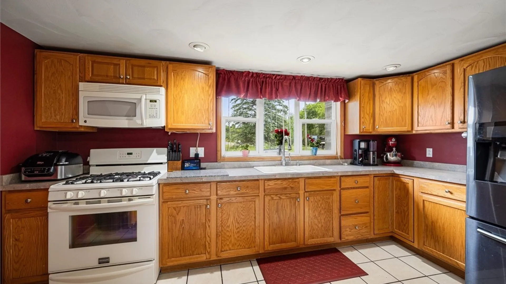 Property at 123 Seneca Avenue, Vernon, NY 13421 15