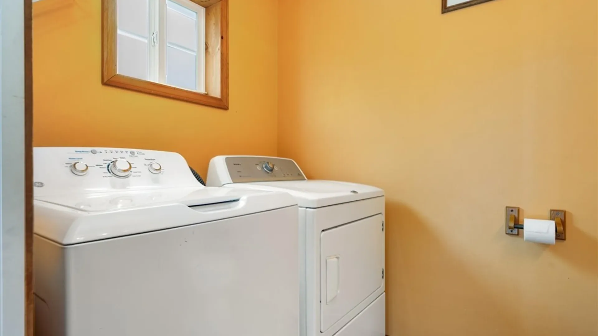 Property at 123 Seneca Avenue, Vernon, NY 13421 27