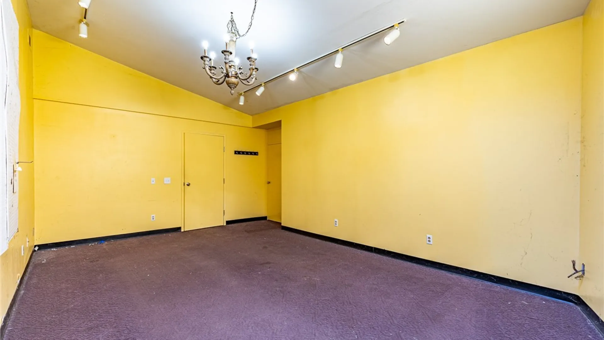 Property at 2195 Monroe Avenue, Brighton, NY 14618 37