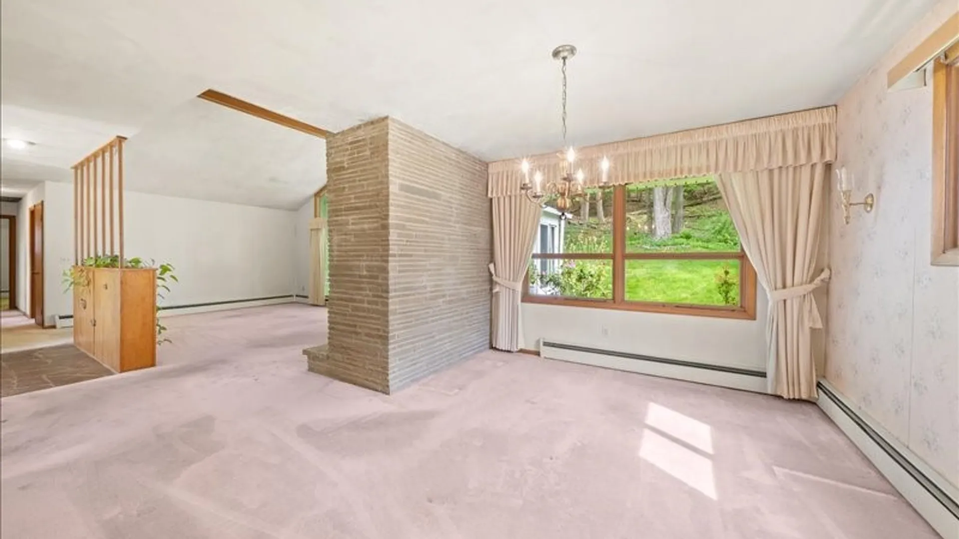 Property at 916 Chestnut Lane, Vestal, NY 13850 18