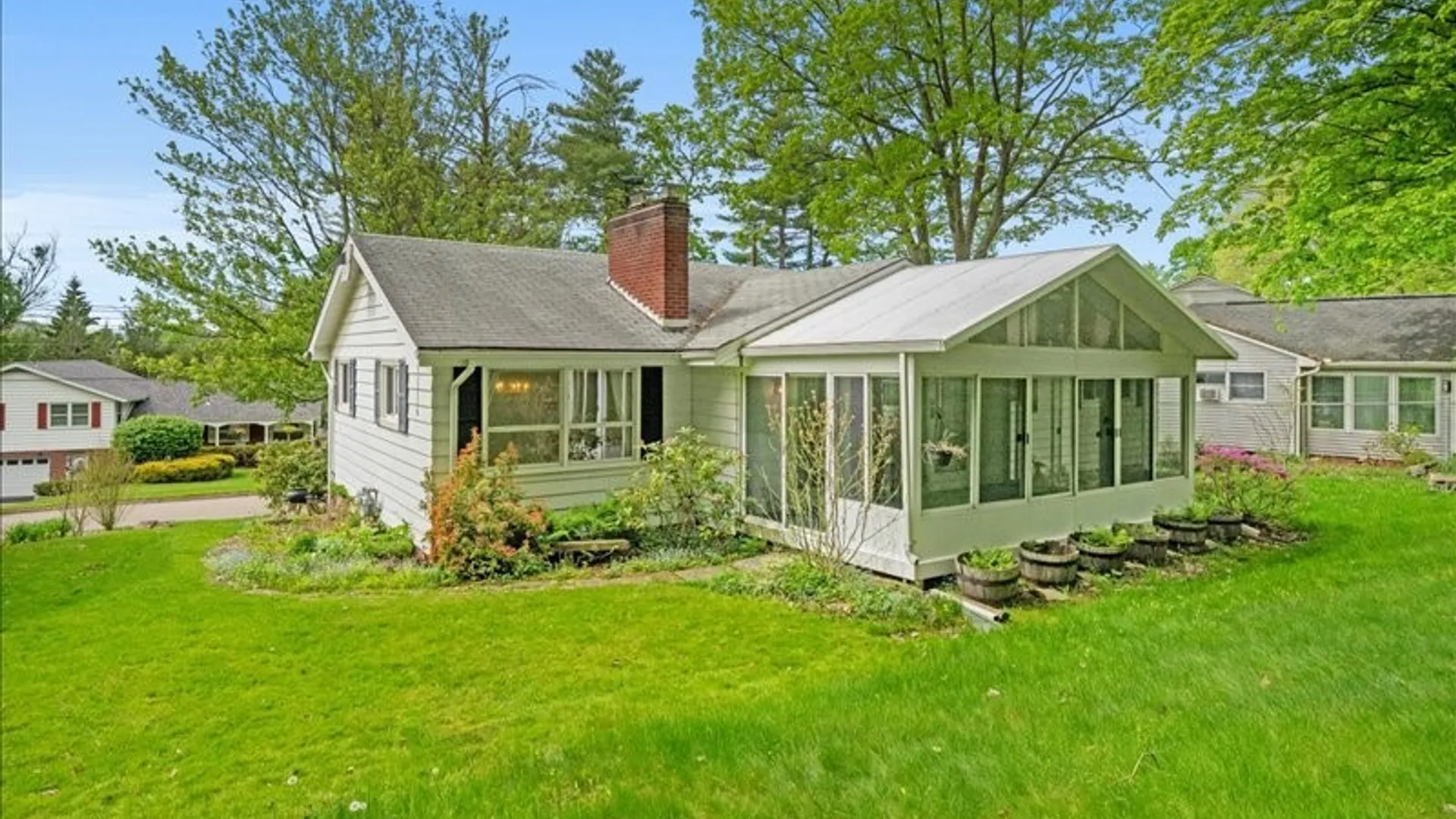Property at 916 Chestnut Lane, Vestal, NY 13850 40