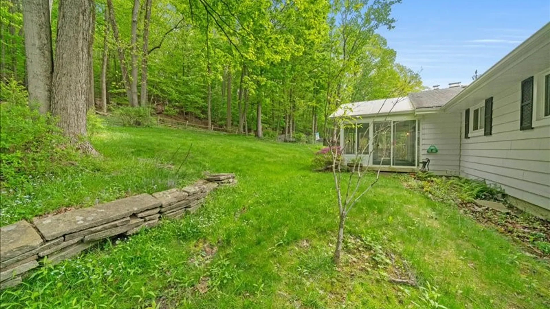 Property at 916 Chestnut Lane, Vestal, NY 13850 43