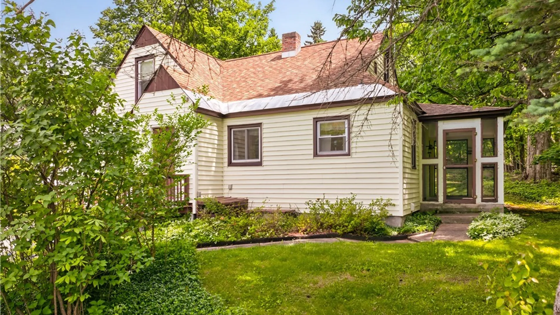 Property at 5 Marwood Road, Deerfield, NY 13502 3