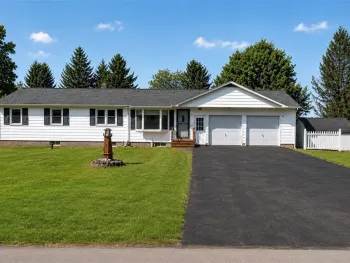 Property at 42 Hillview Dr, West Monroe, NY 13103