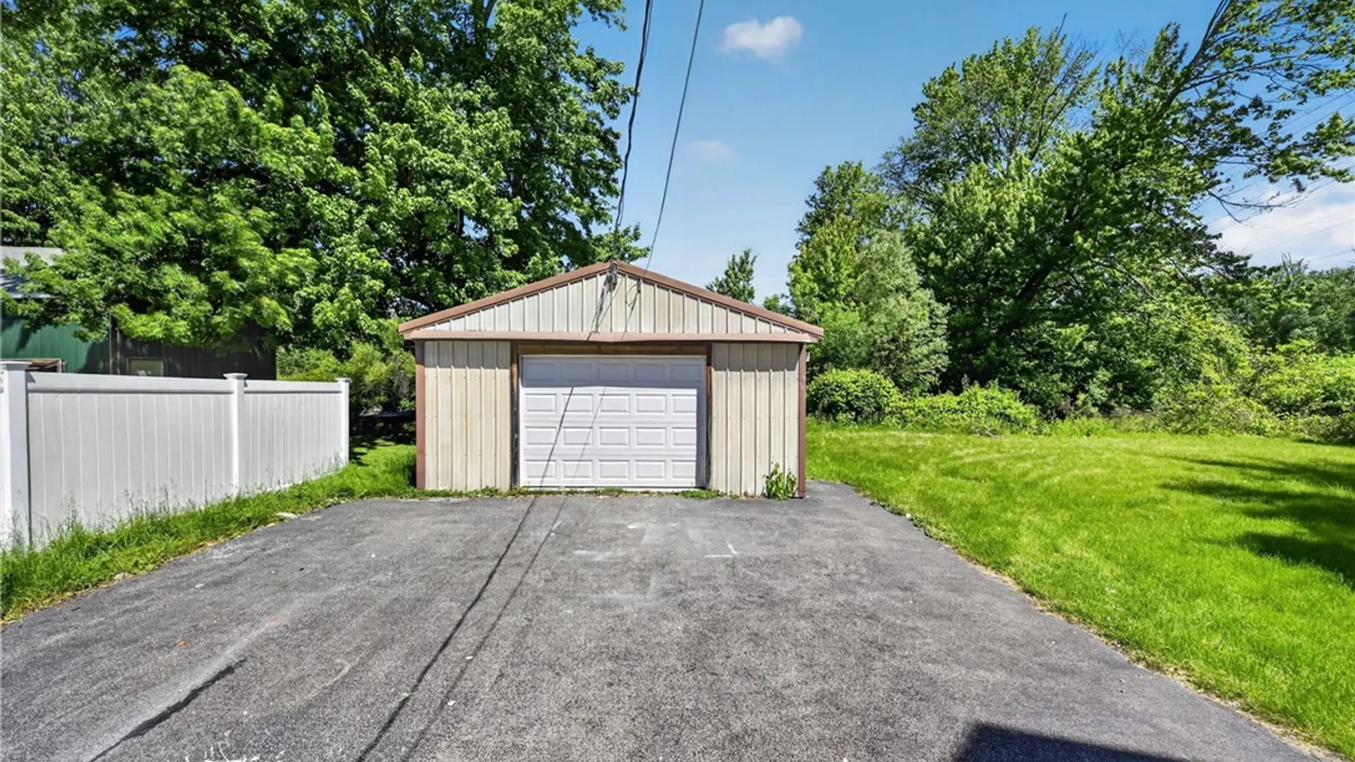 Property at 6975 Kirkville Rd, DeWitt, NY 13057 38