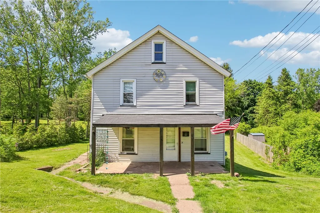 Property at 54 East Avenue, Murray, NY 14470
