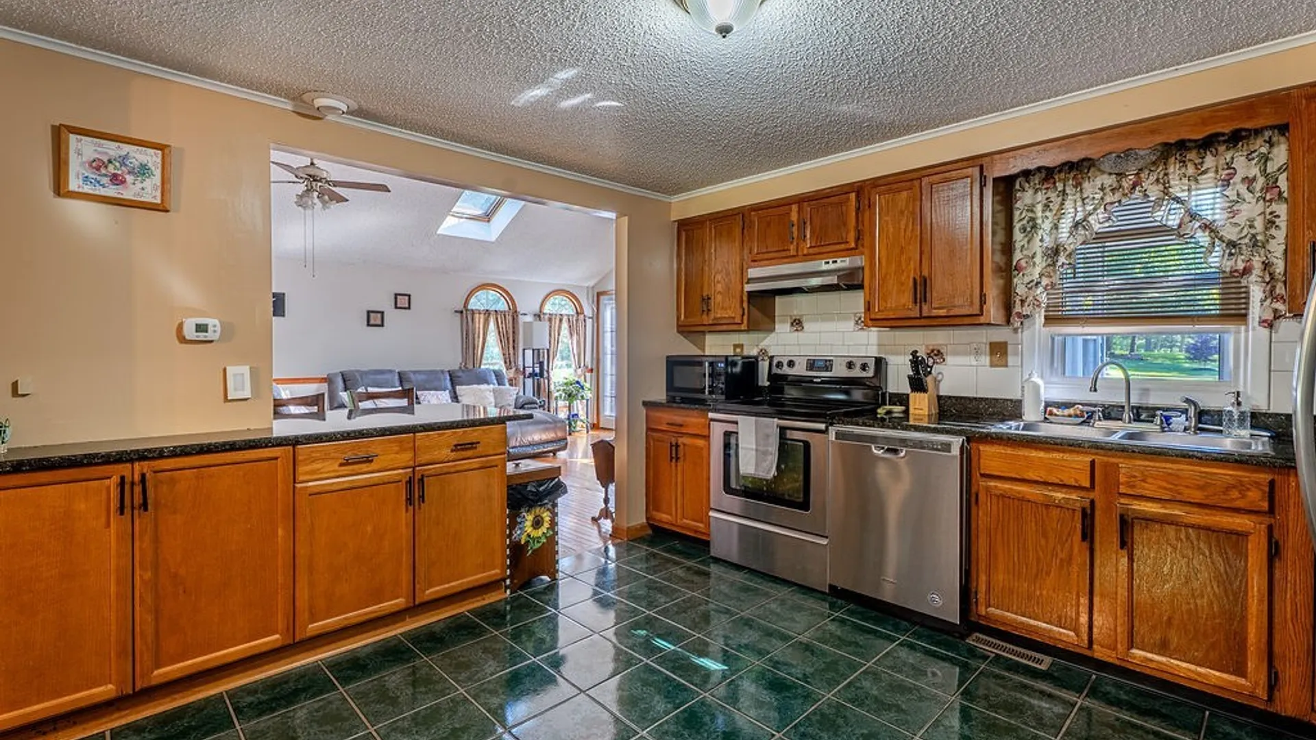 Property at 13670 Martin Rd, Newstead, NY 14001 12