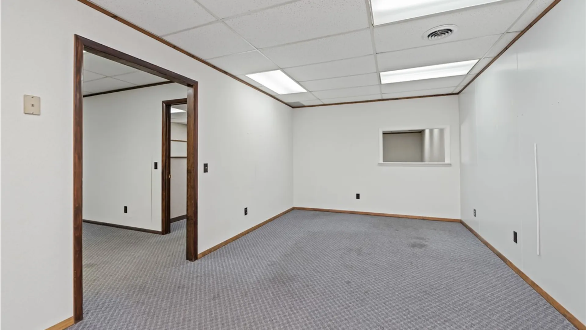 Property at 1600 Lyell Ave, Unit 2D, Rochester, NY 14606 6