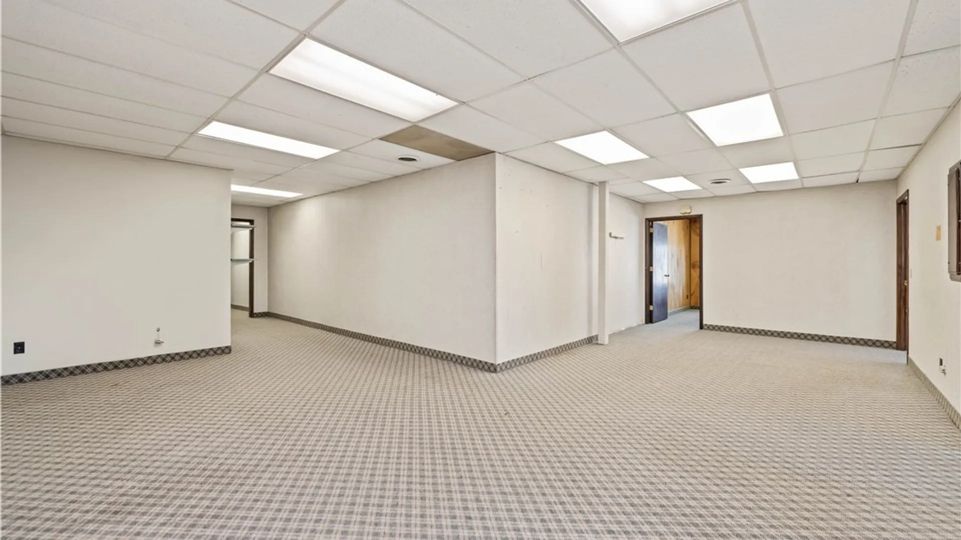 Property at 1600 Lyell Ave, Unit 2E, Rochester, NY 14606 5