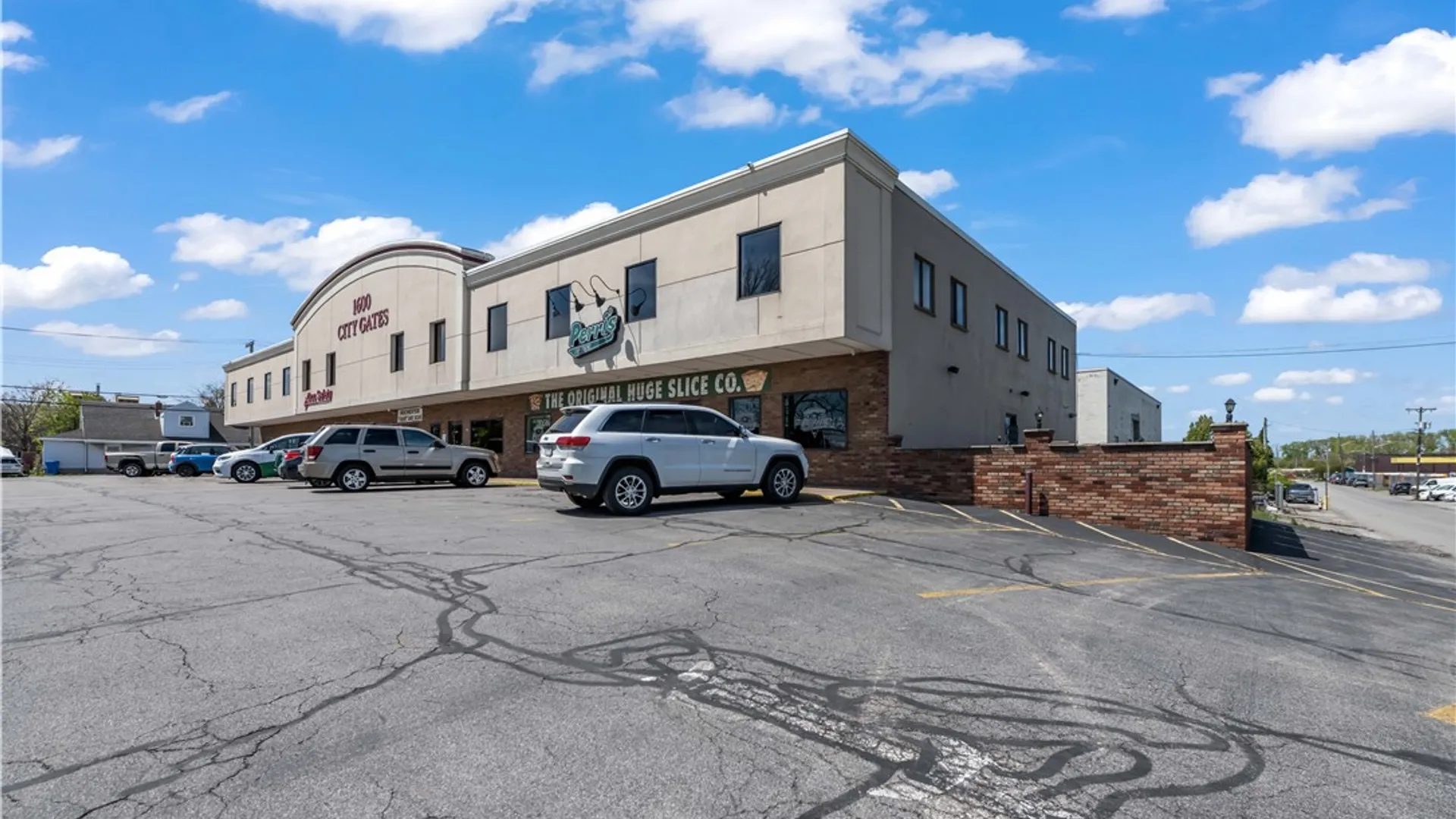 Property at 1600 Lyell Ave, Unit 2F, Rochester, NY 14606 3