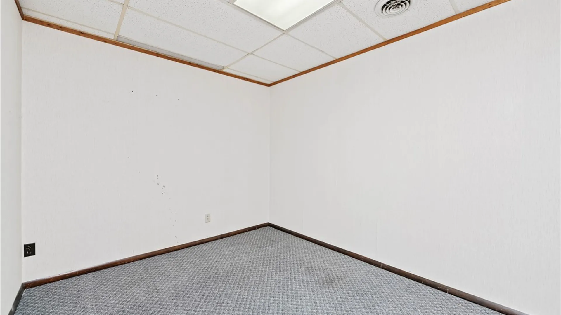 Property at 1600 Lyell Ave, Unit 2F, Rochester, NY 14606 13