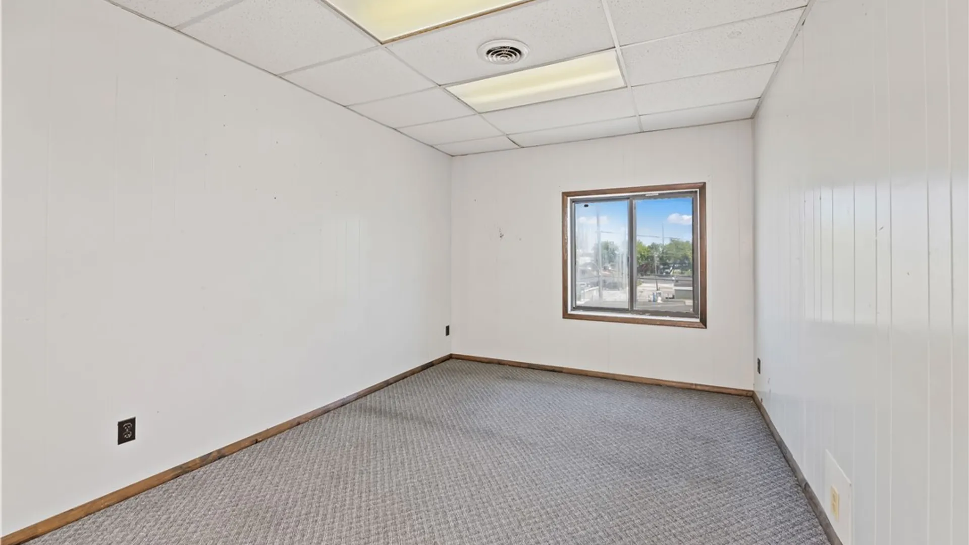 Property at 1600 Lyell Ave, Unit 2F, Rochester, NY 14606 15