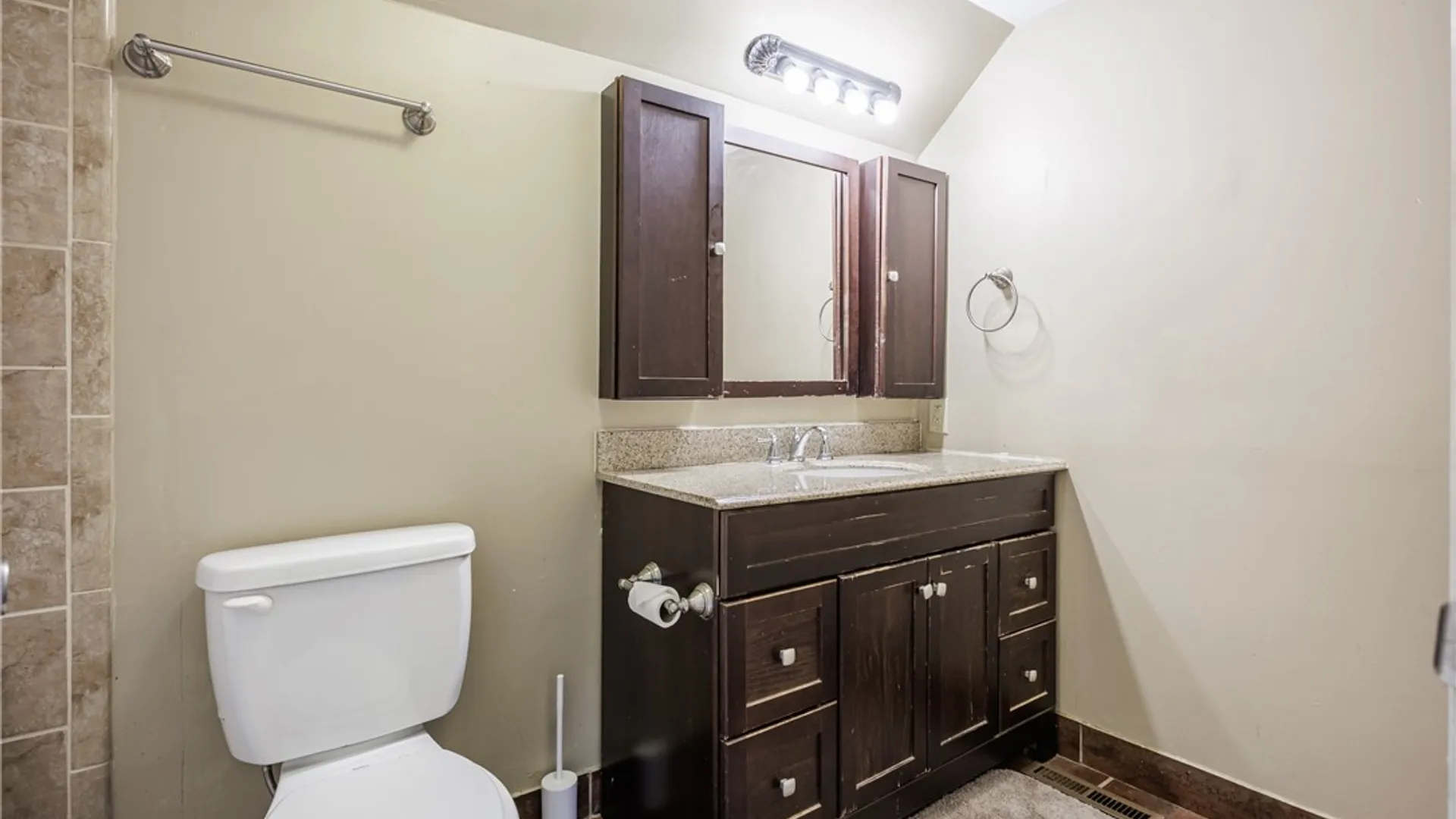 Property at 12 French Meadow Lane, Brighton, NY 14618 16