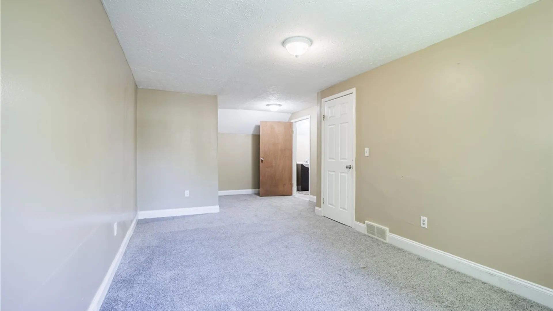 Property at 12 French Meadow Lane, Brighton, NY 14618 18