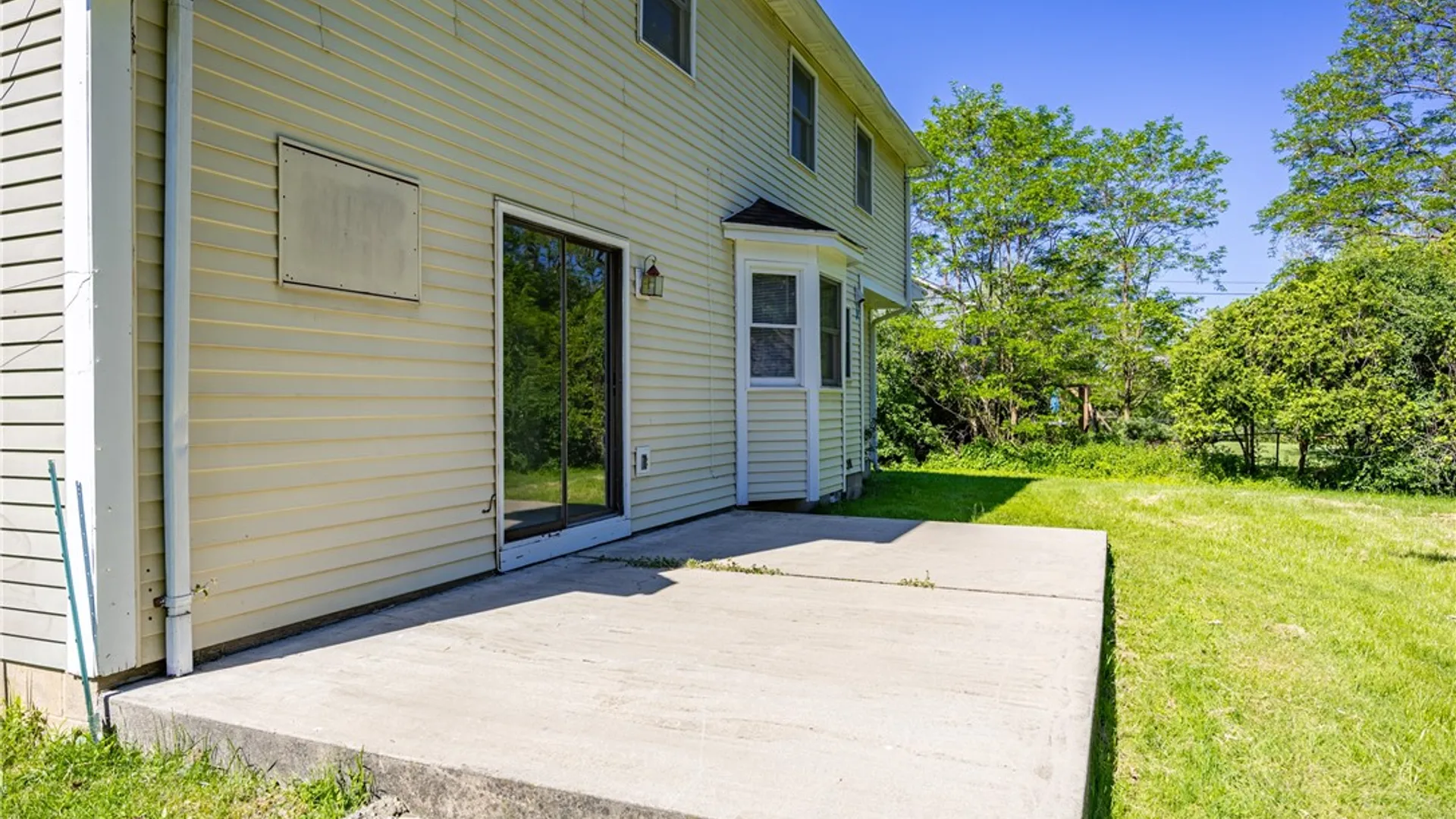 Property at 12 French Meadow Lane, Brighton, NY 14618 28